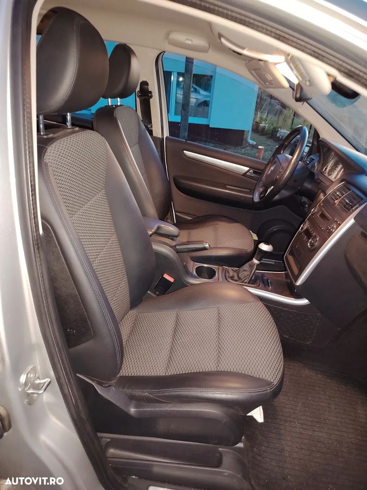 Mercedes-Benz B 200 - 12