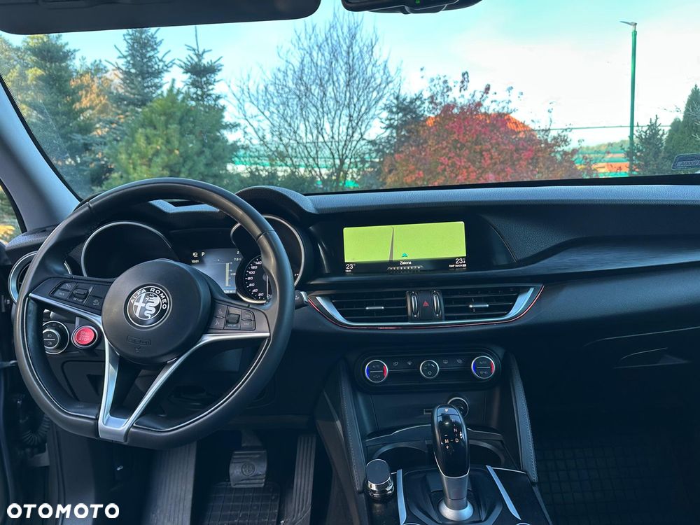 Alfa Romeo Stelvio 2.2 JTDM - 12