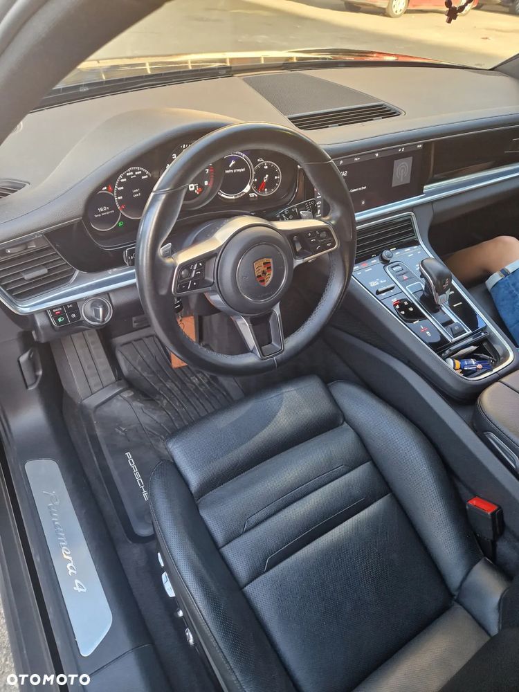 Porsche Panamera 4 GPF Executive - 11