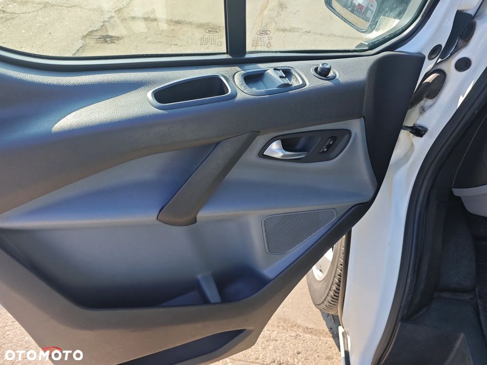 Ford Transit Custom - 19