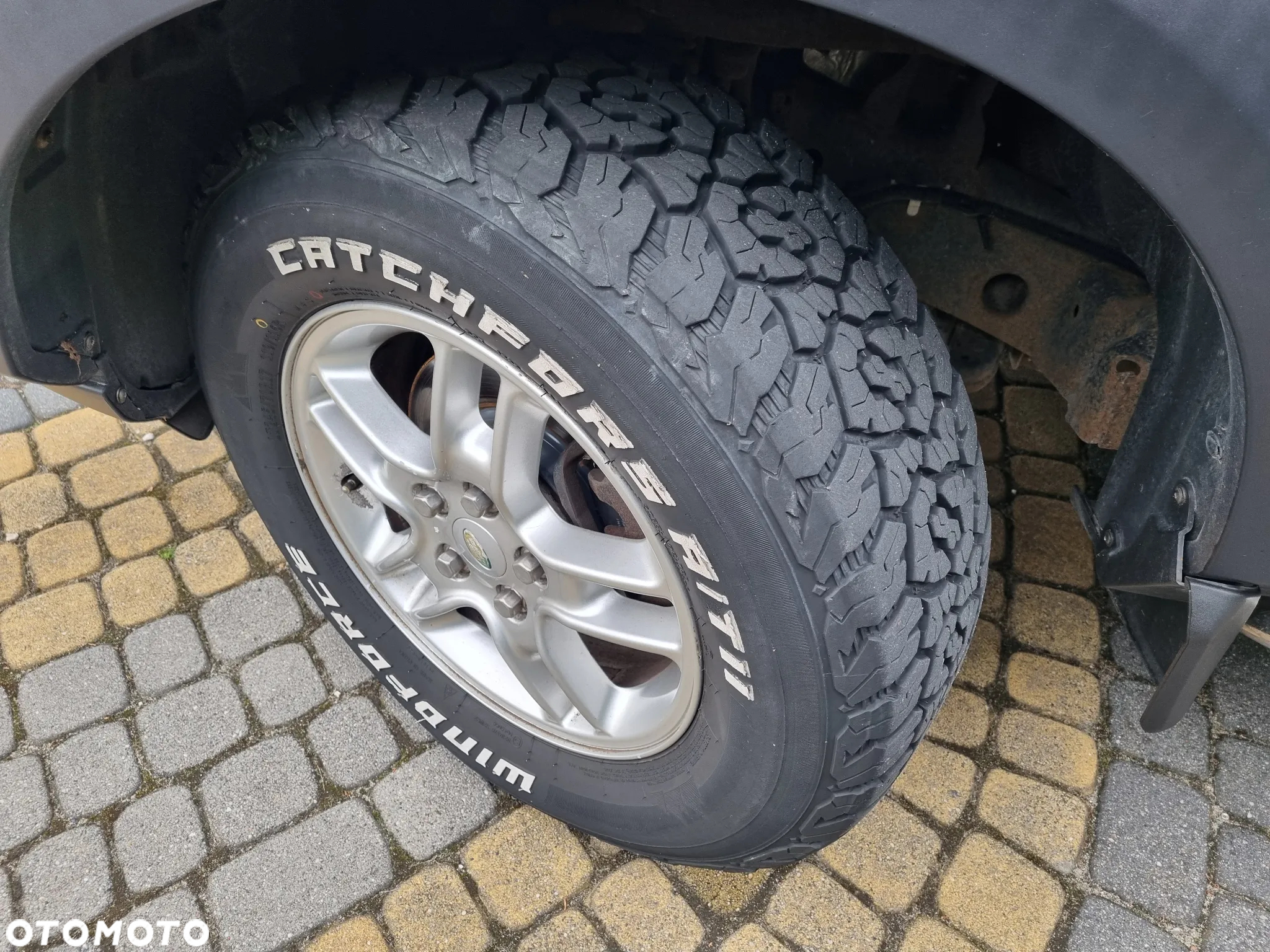Land Rover Discovery IV 2.7D V6 S - 17