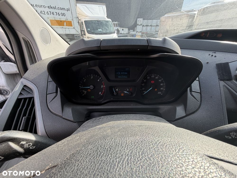 Ford Transit - 13