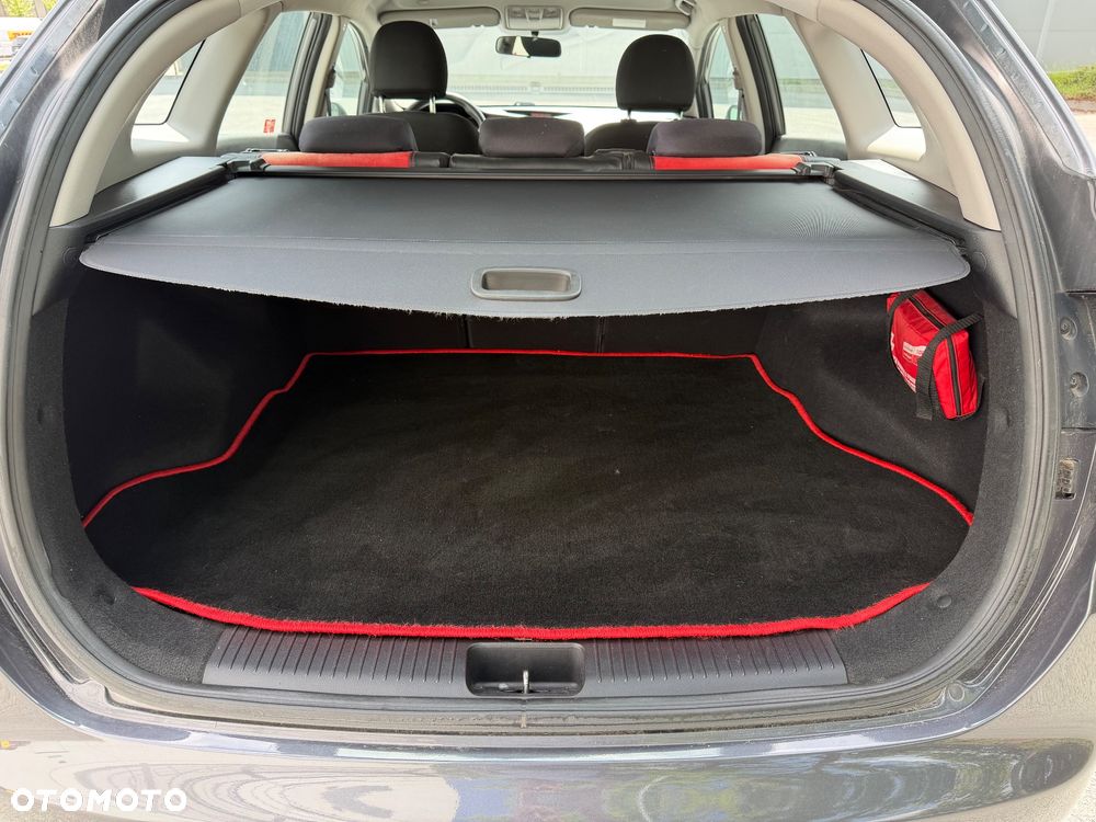 Kia Ceed 1.6 GDI Business Line - 13