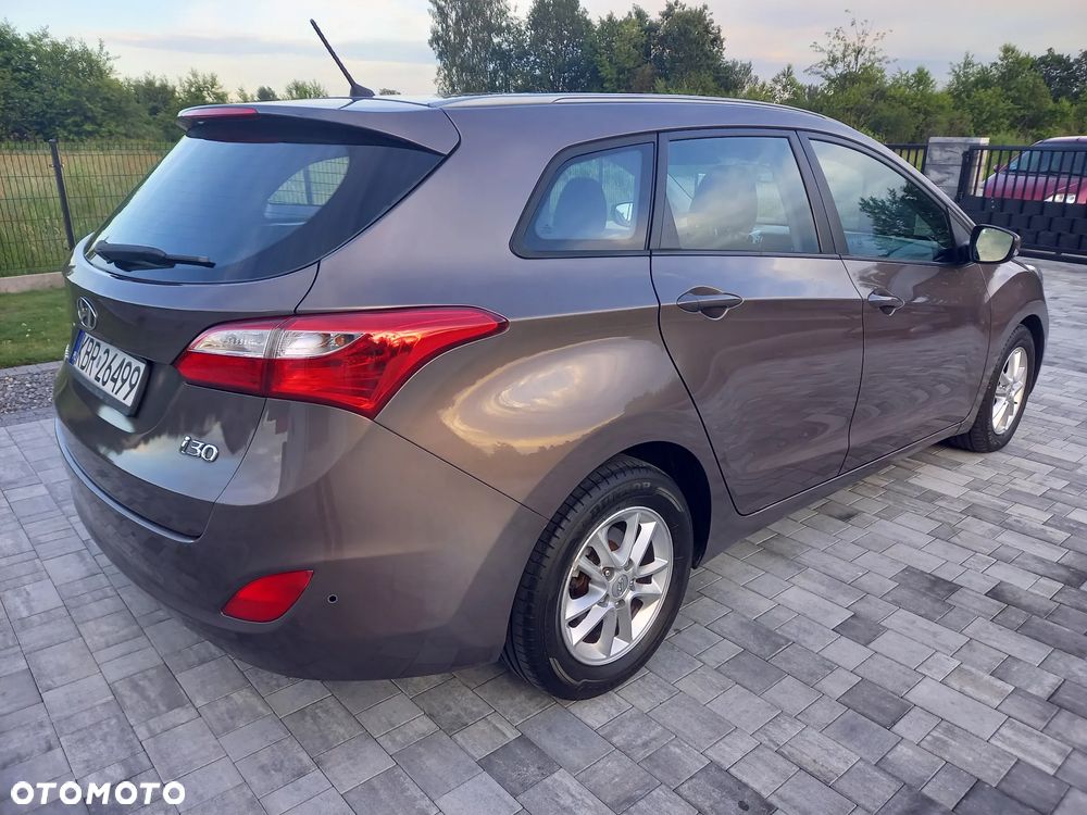 Hyundai i30 1.6 CRDi Premium - 5