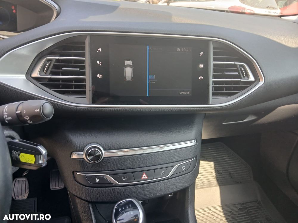 Peugeot 308 1.2L PureTech S&S BVM6 Active Pack - 17