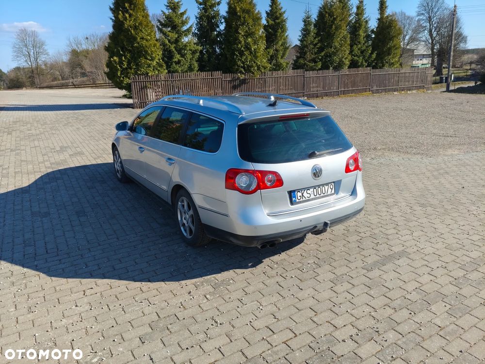 Volkswagen Passat 2.0 TDI DPF Sportline - 2