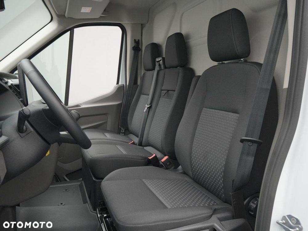 Ford Transit L4H3 130KM Trend - 11