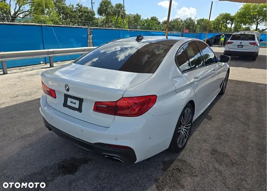 BMW Seria 5 530i M Sport Edition - 4