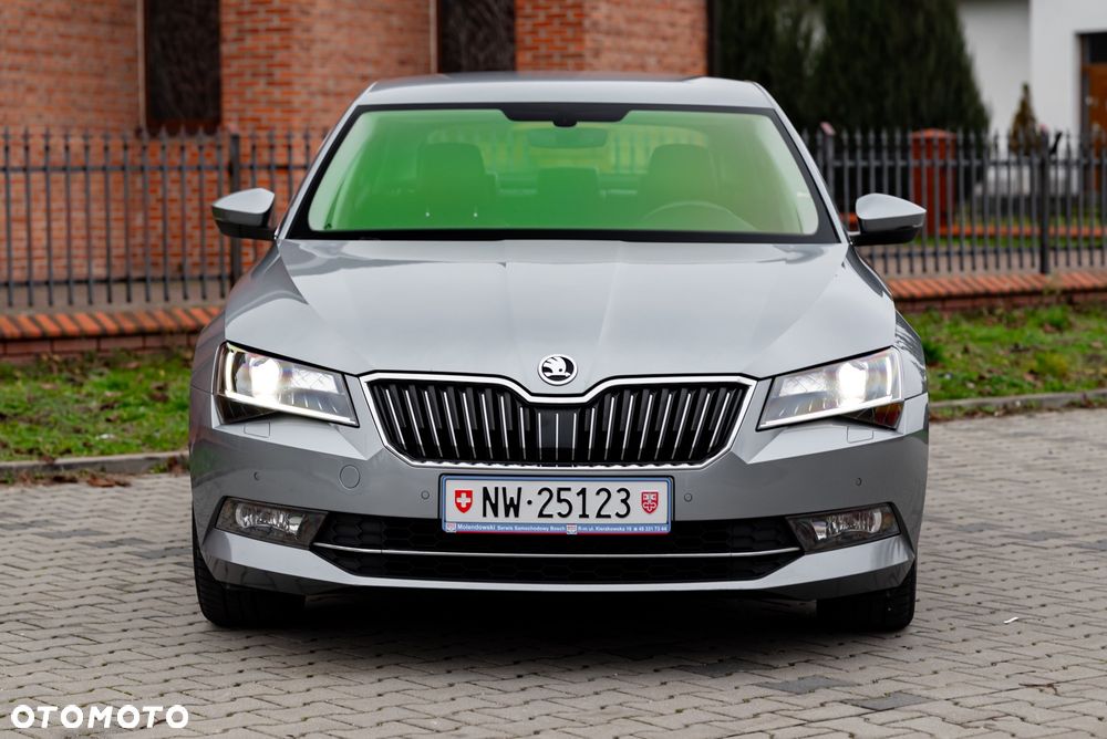 Skoda Superb 2.0 TDI DSG Ambition - 7