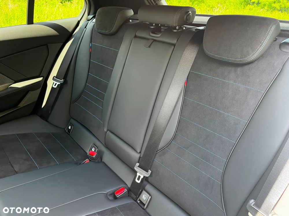 BMW Seria 1 - 17
