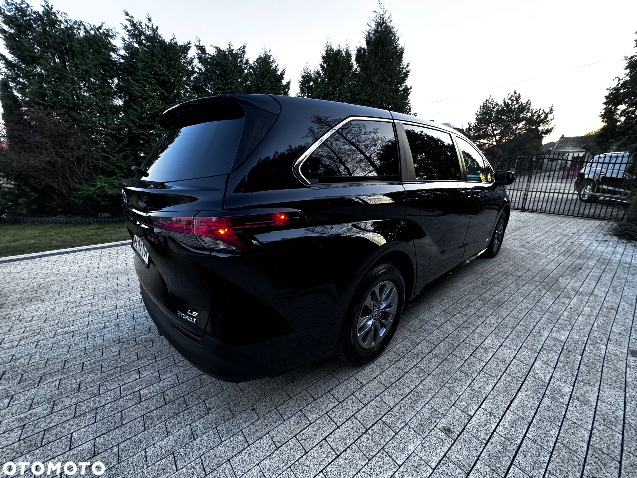 Toyota Sienna - 15