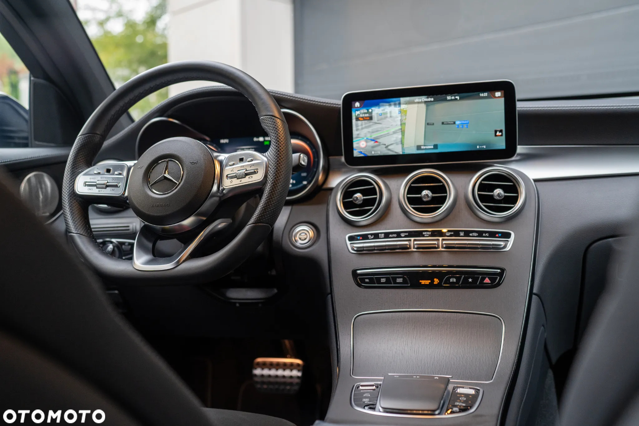 Mercedes-Benz GLC Coupe 300 e 4-Matic Business Edition - 19