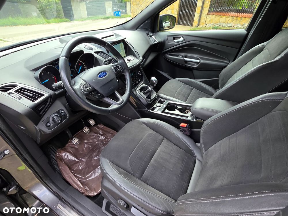 Ford Kuga 2.0 TDCi AWD ST-Line - 12