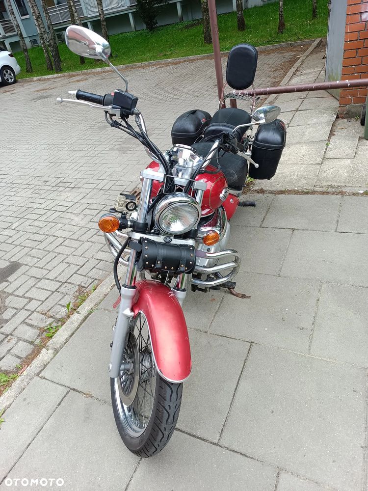 Suzuki Intruder - 4