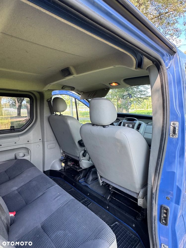 Opel Vivaro - 11