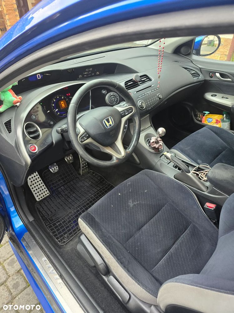 Honda Civic 1.8 Executive - 10