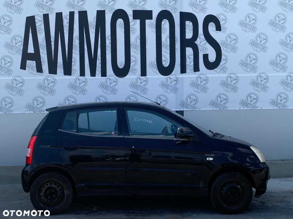 KIA PICANTO 2004 *SAMOCHÓD NA CZĘŚCI* 1894 MASKA, LAMPA, DRZWI, LUSTERKO, ZDERZAK, GRILL, BŁOTNIK, KLAPA, BELKA, DESKA, FOTELE, KANAPA, ĆWIARTKA, KIEROWNICA, TARCZE, ZACISKI, ZAWIESZENIE, KOMPLETNY PRZÓD, KOMPLETNY TYŁ, LICZNIK, ZEGARY, PRAWE LEWE PRZÓD TYŁ