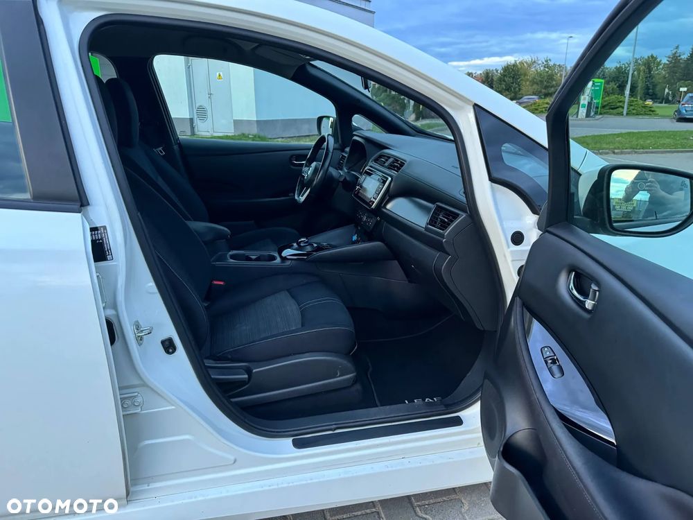 Nissan Leaf - 15