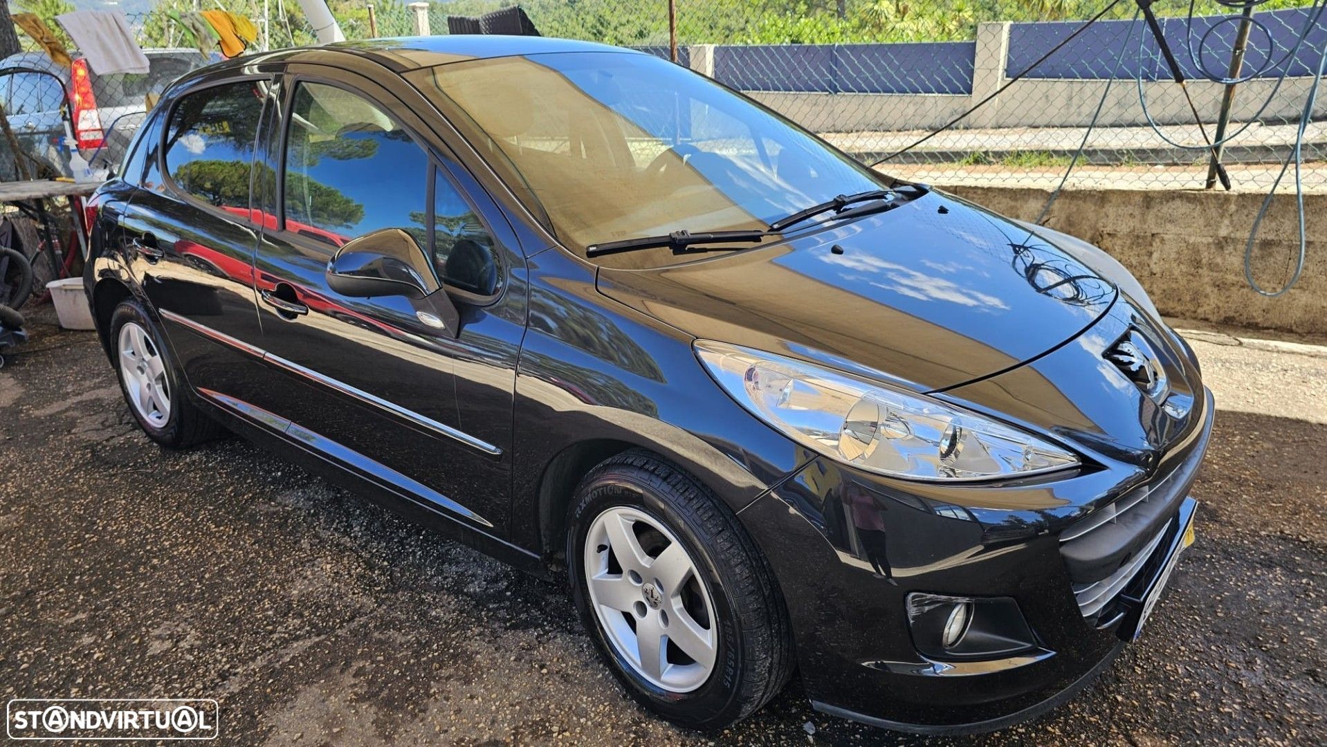 Peugeot 207 1.4 HDi SE Sportium - 1