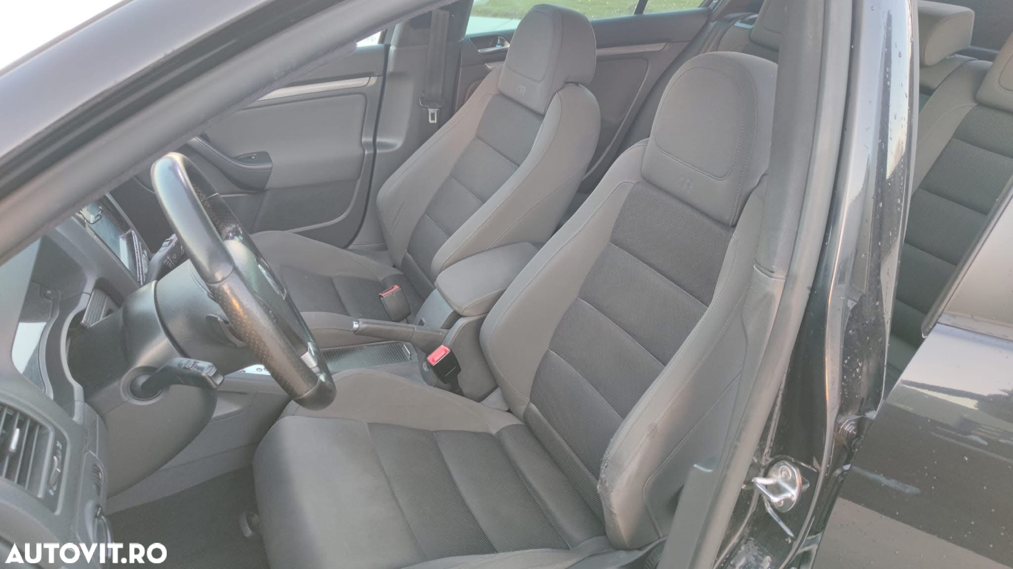 Volkswagen Golf 1.4 TSI GT Sport DSG - 7