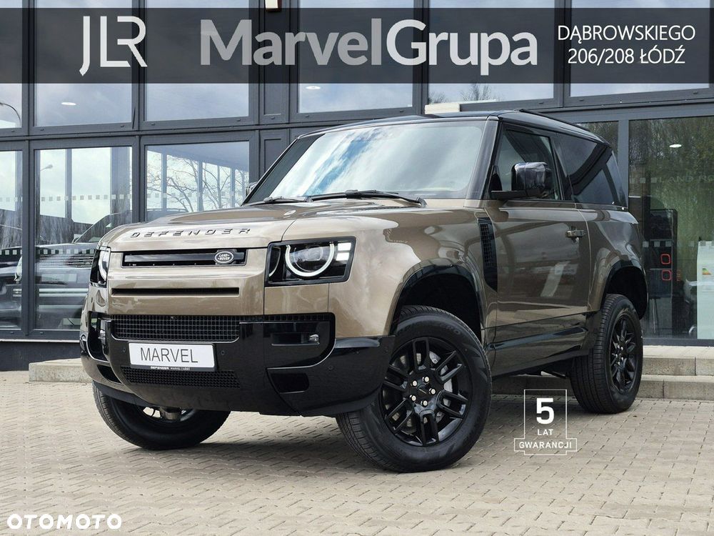 Land Rover Defender - 1