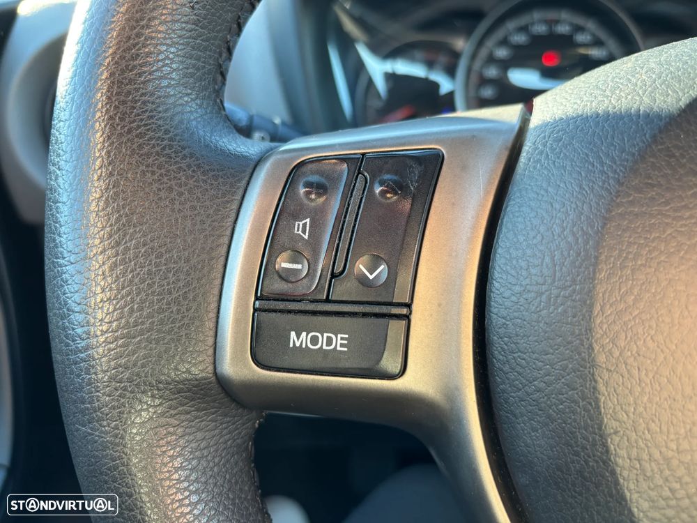 Toyota Yaris 1.4 D-4D ACtive+AC - 13