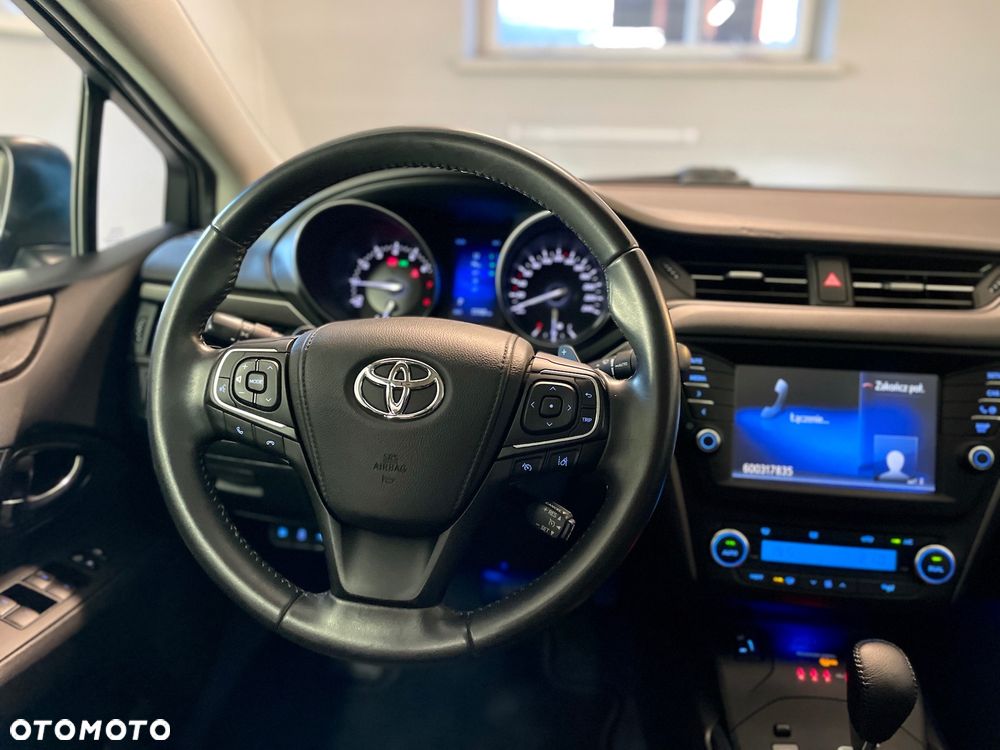 Toyota Avensis 2.0 Prestige MS - 9