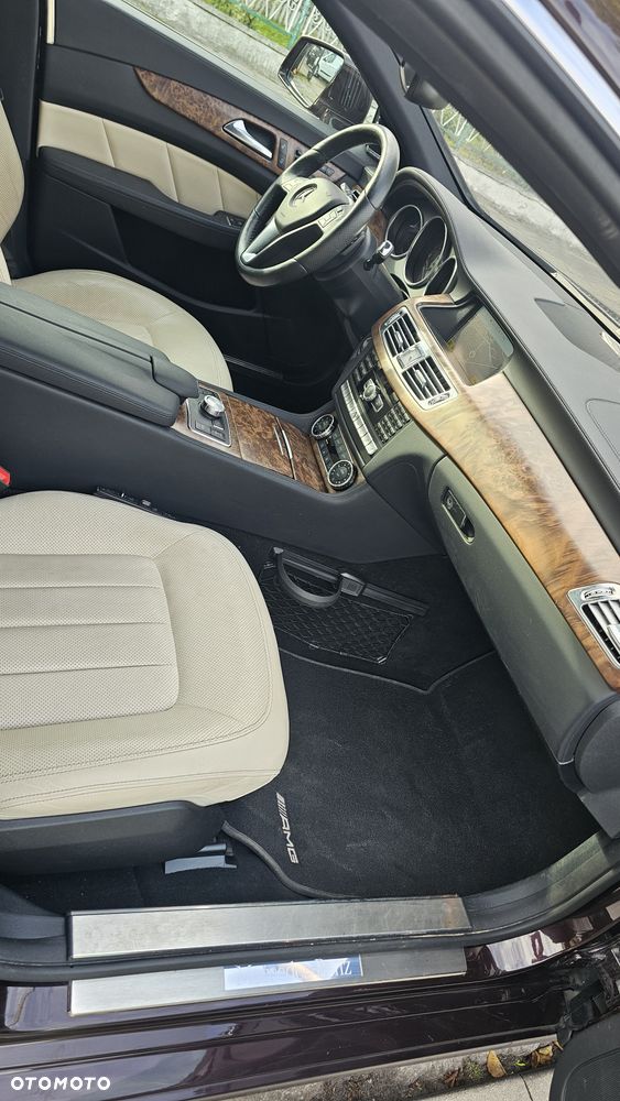 Mercedes-Benz CLS 350 BlueEff - 15