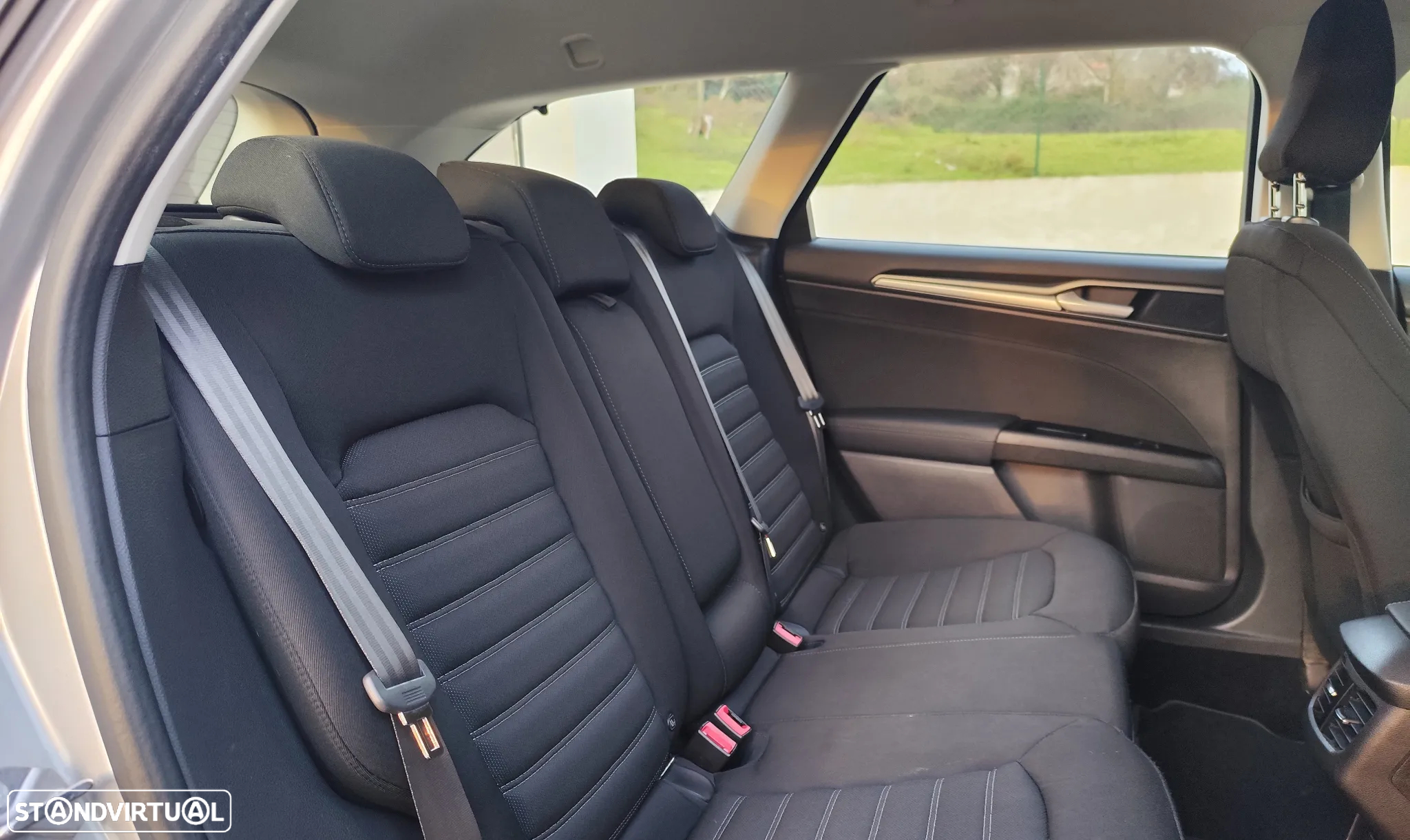 Ford Mondeo SW 1.5 TDCi Business Plus ECOnetic - 10