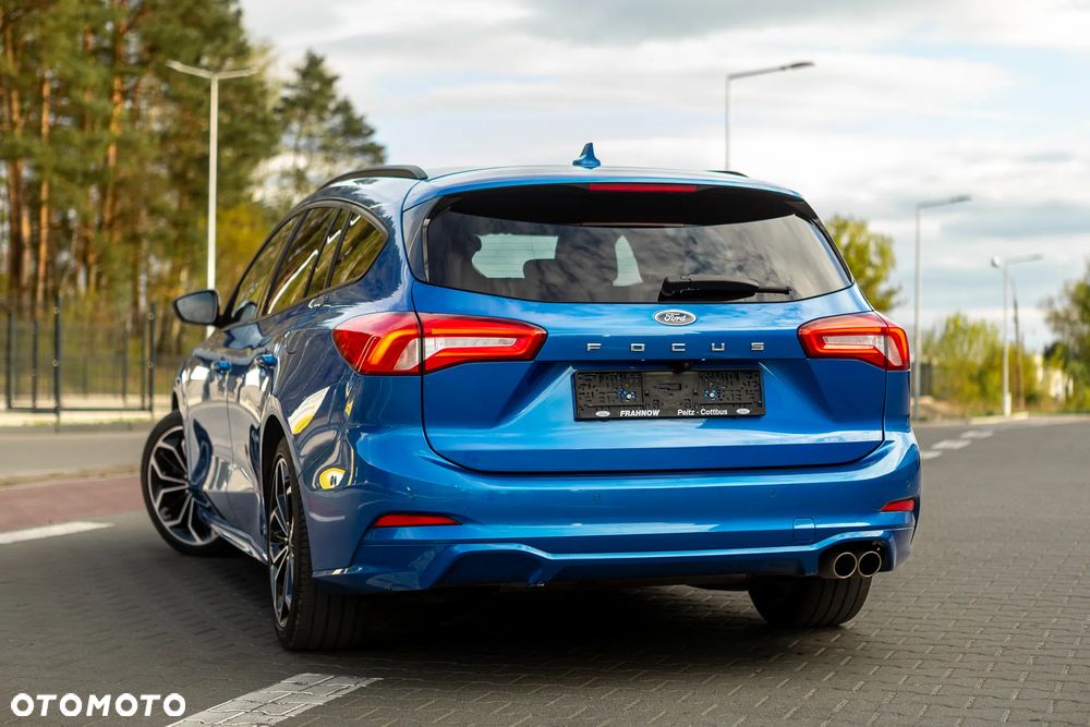 Ford Focus - 10