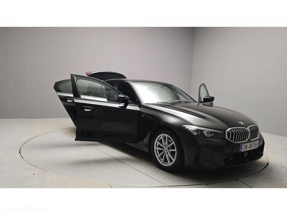 BMW Seria 3 320d xDrive mHEV M Sport - 14