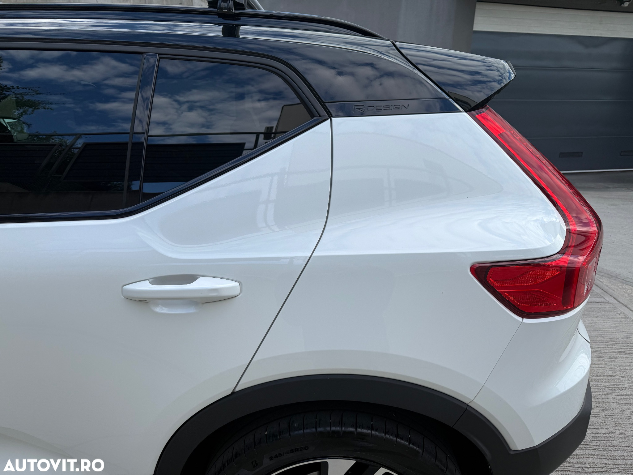 Volvo XC 40 Recharge T5 Twin Engine AT7 R-Design - 6
