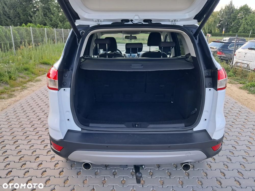 Ford Kuga 2.0 TDCi 2x4 Titanium - 23