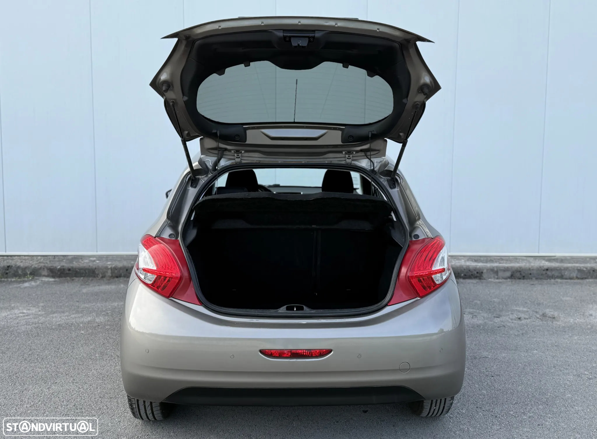 Peugeot 208 1.2 VTi Allure - 11