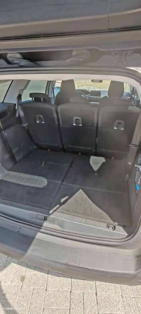 Peugeot 5008 1.5 BlueHDi Allure EAT8 - 9