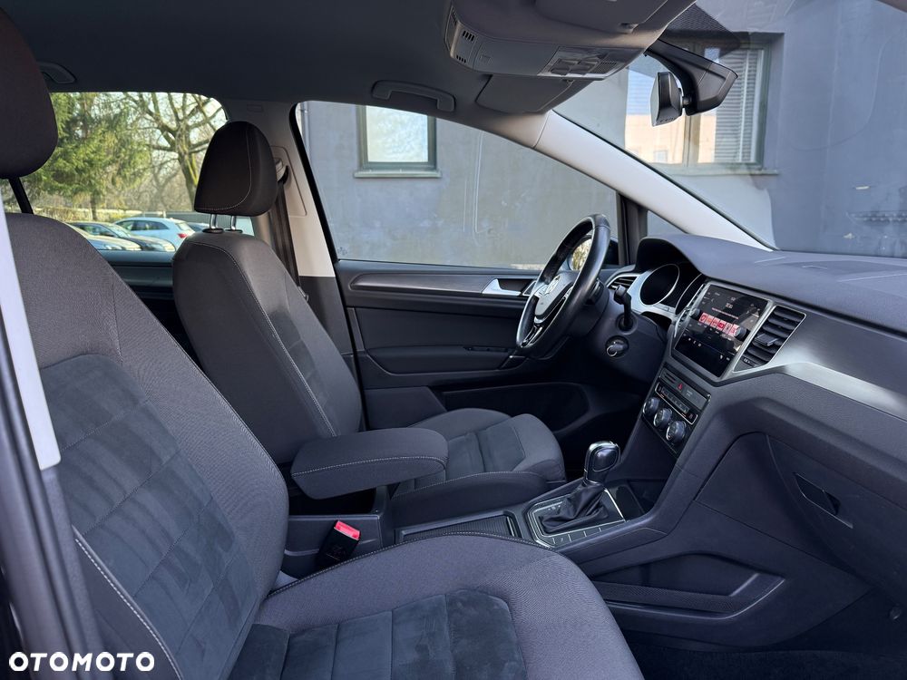 Volkswagen Golf 1.6 TDI SCR DSG Comfortline - 10