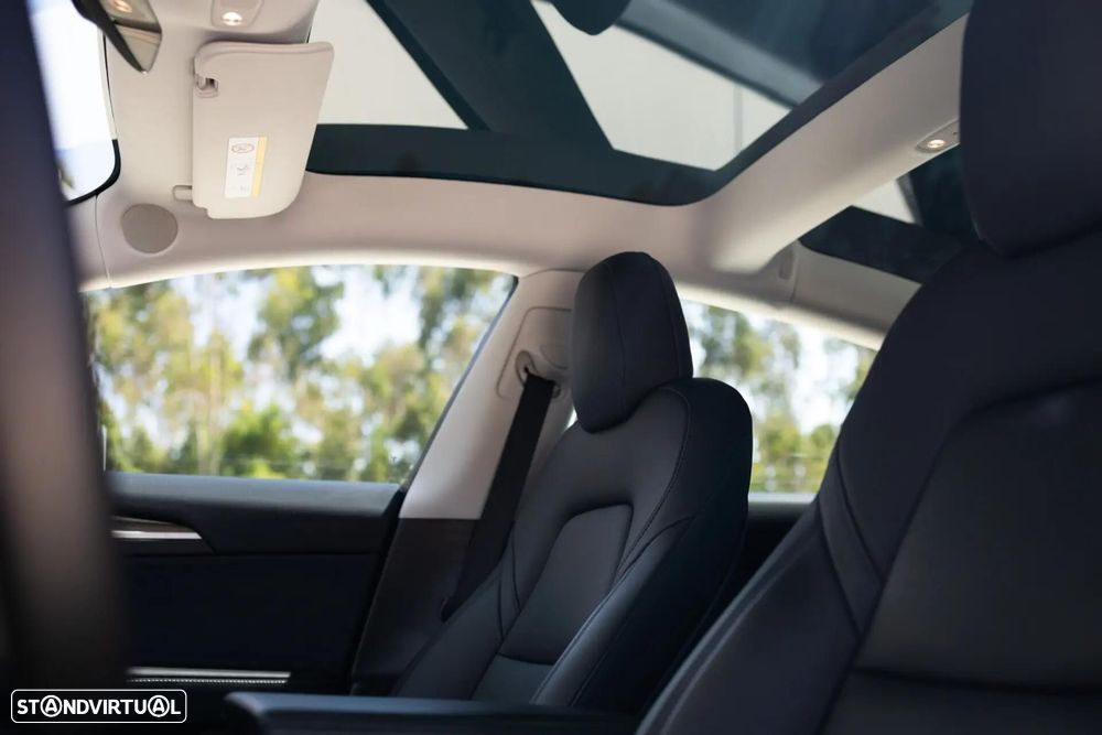 Tesla Model 3 Standard Range Plus RWD - 11