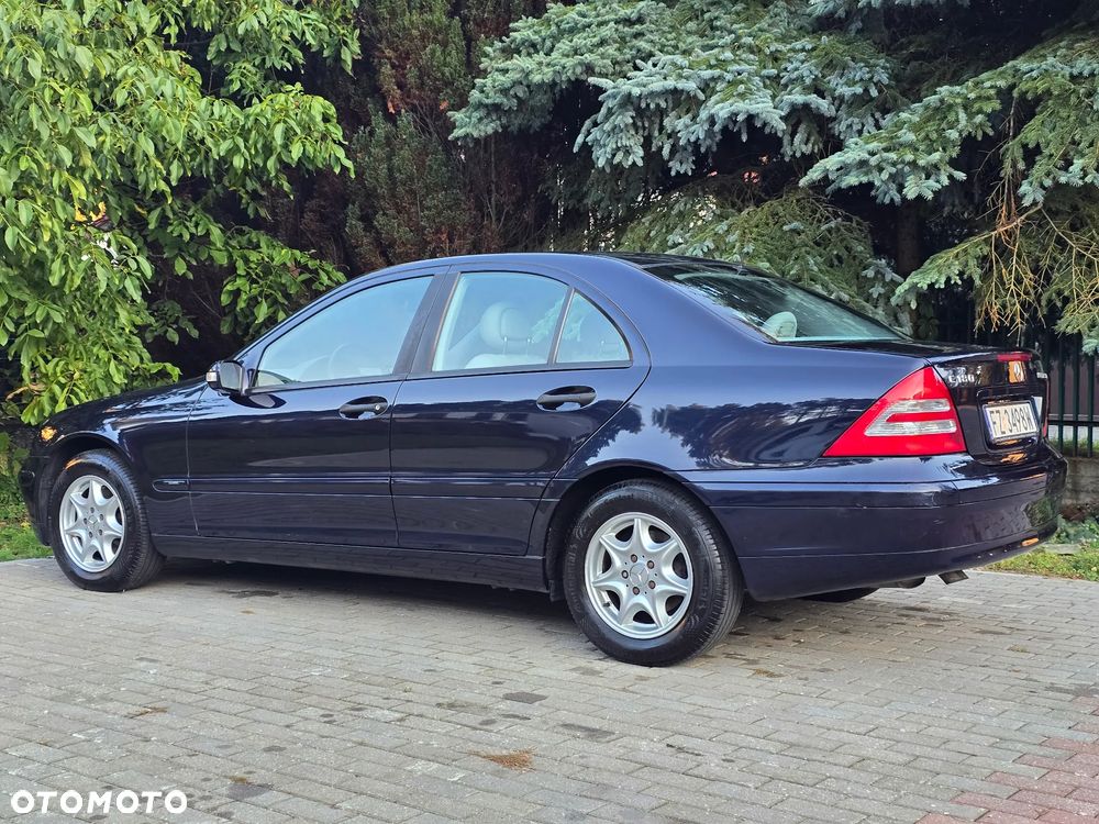 Mercedes-Benz Klasa C 180 Kompressor Classic - 7