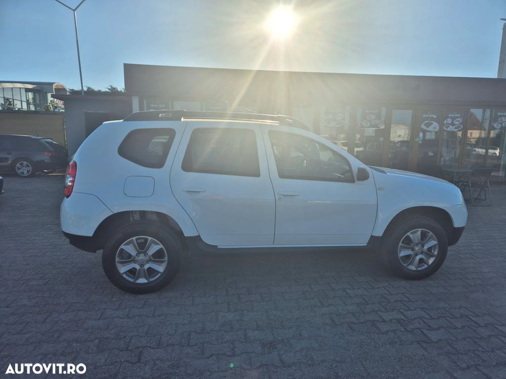 Dacia Duster 1.6 4x2 Laureate - 13