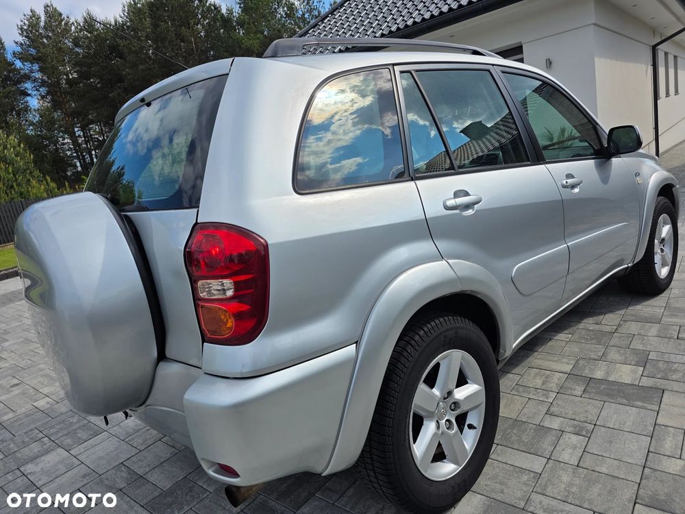 Toyota RAV4 2.0 D-4D Sol - 2