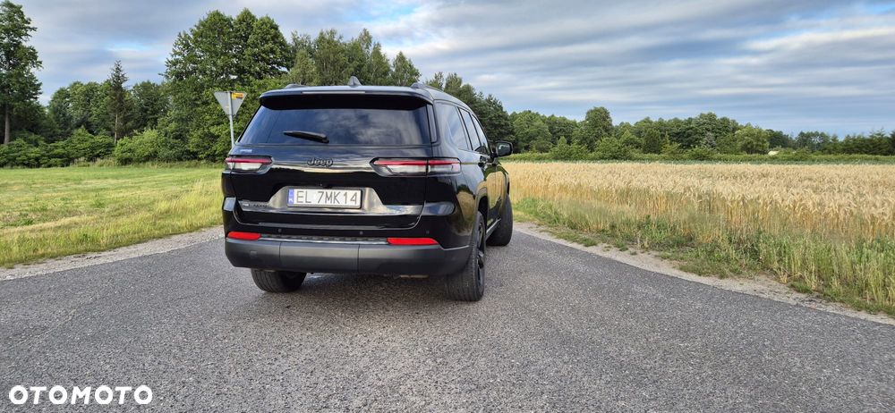 Jeep Grand Cherokee - 19