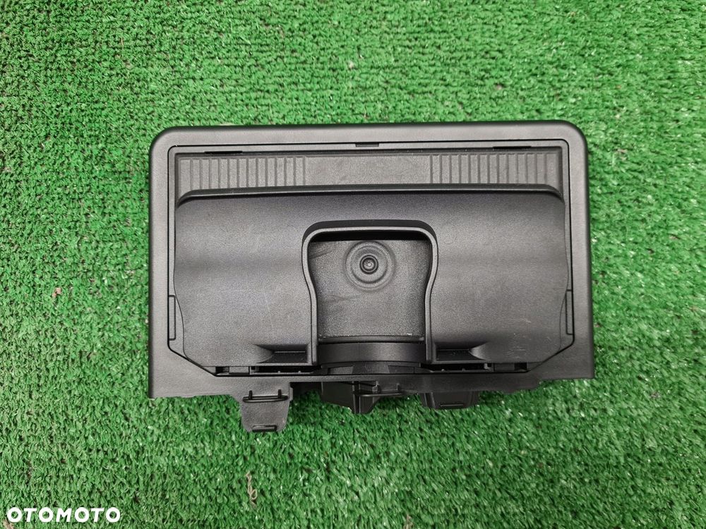 BMW M3 G80 ŁADOWARKA INDUKCYJNA W PODŁOKIETNIKU 6806850 5A1DC84 - 3