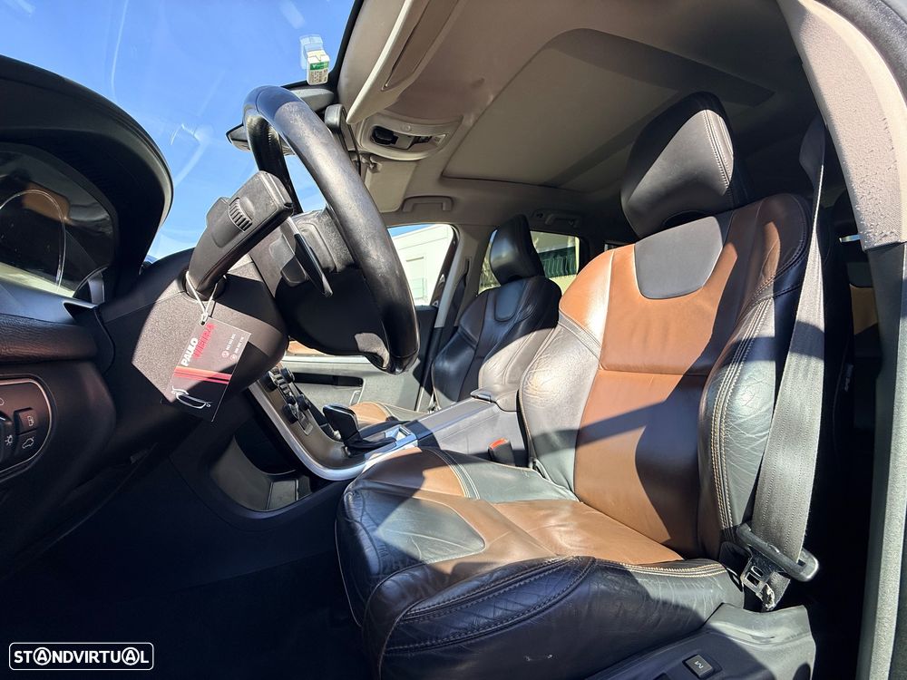 Volvo XC 60 2.0 D4 Summum Geartronic - 12