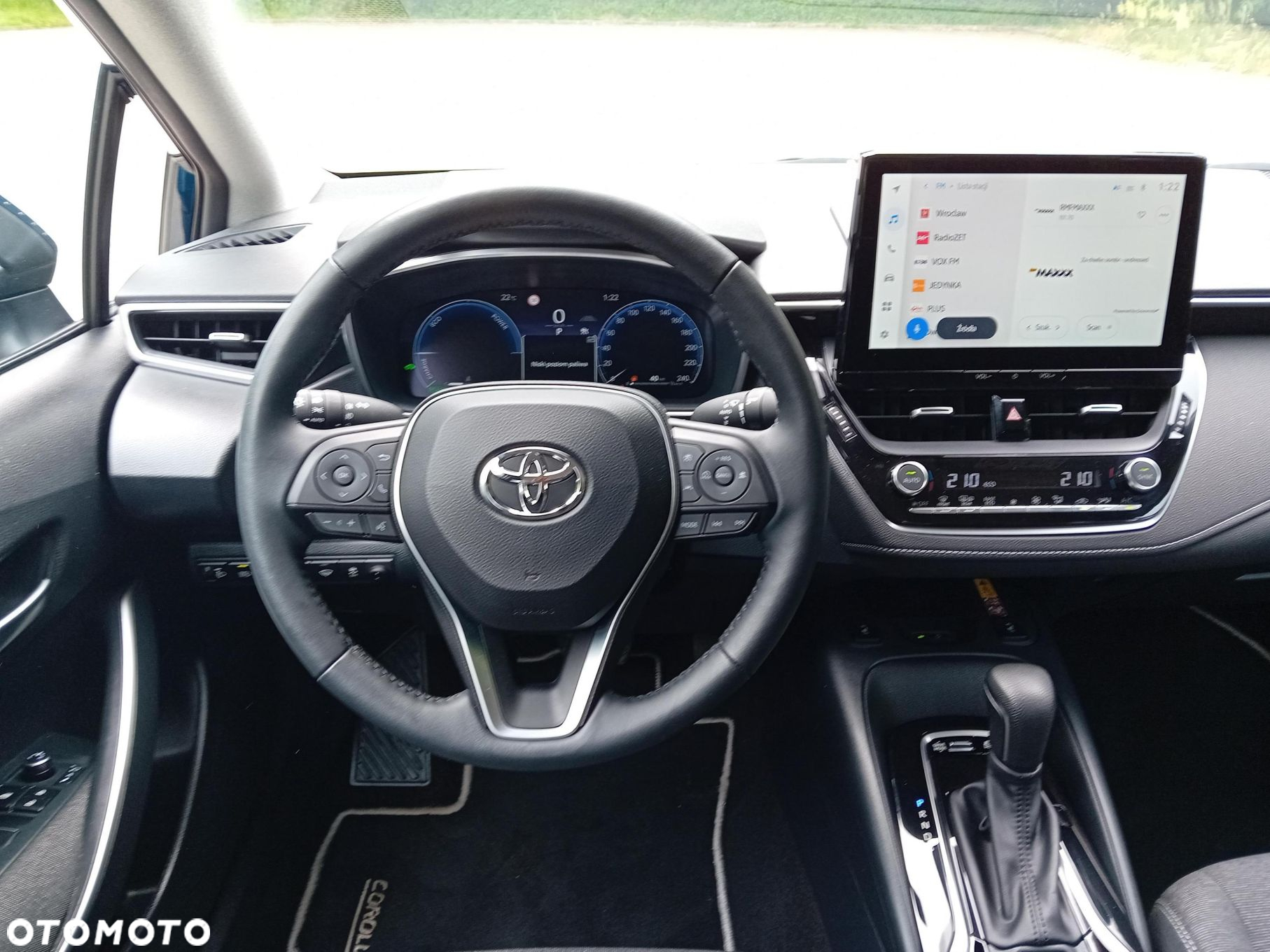 Toyota Corolla - 12