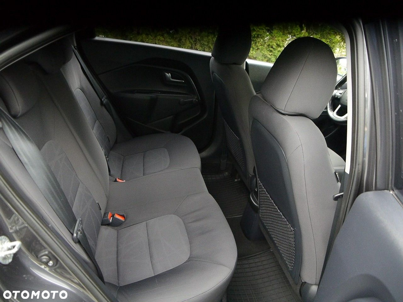 Kia Rio - 29