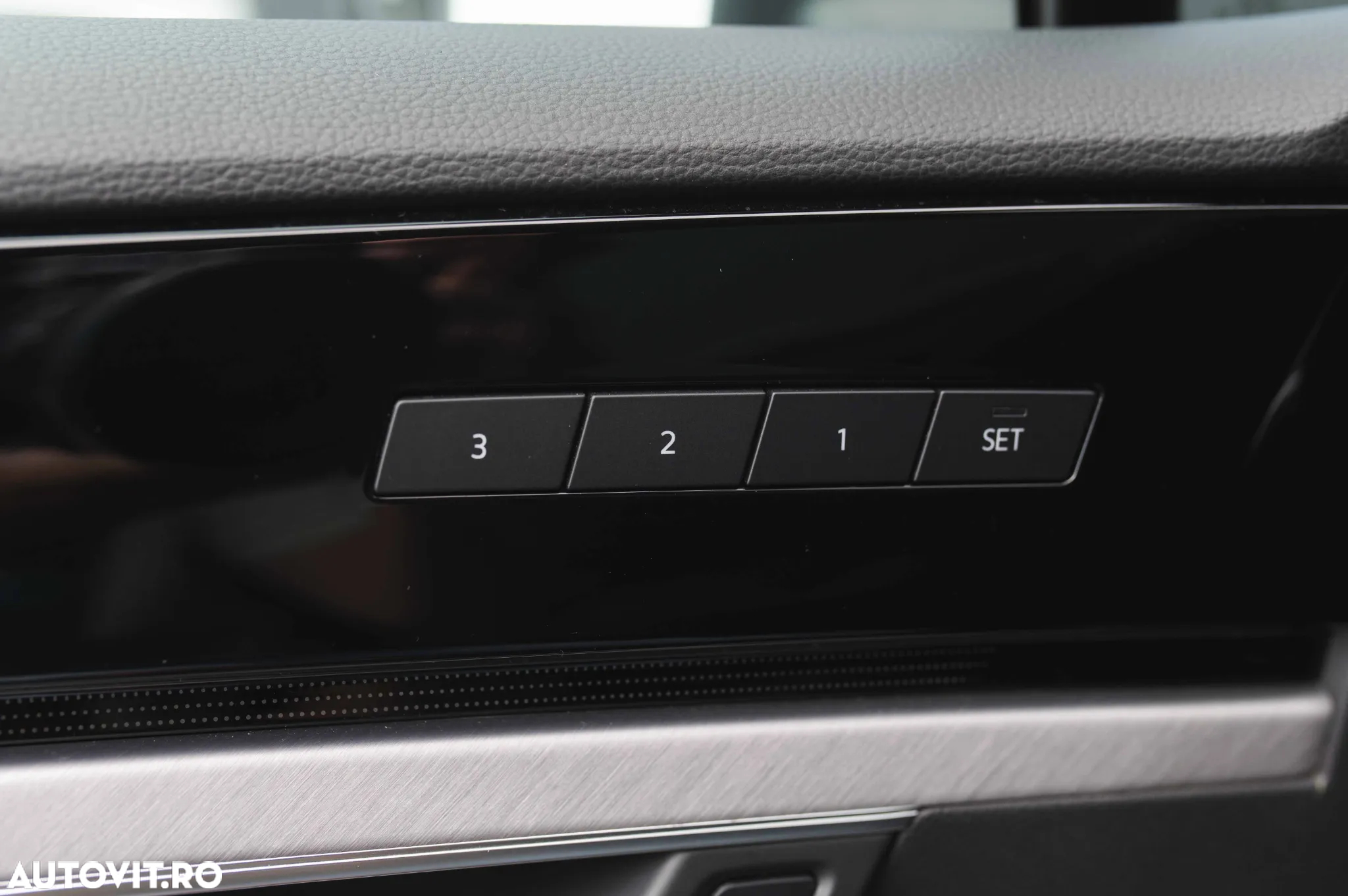 Volkswagen Touareg V6 TDI 4MOTION Elegance - 26