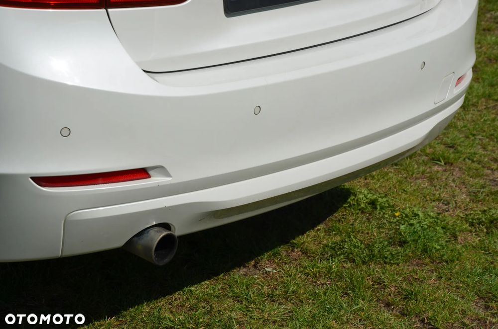 BMW Seria 3 316d Luxury Line - 15