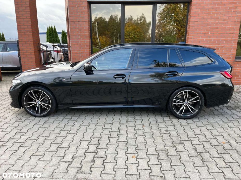 BMW Seria 3 320i Touring M Sport - 37