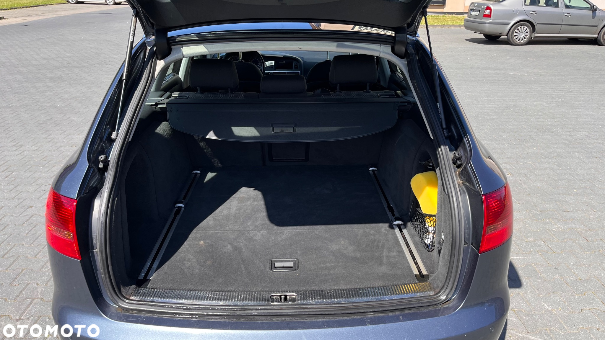 Audi A6 2.4 - 5