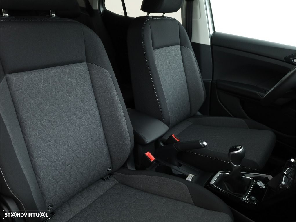 VW T-Cross 1.0 TSI Urban - 28